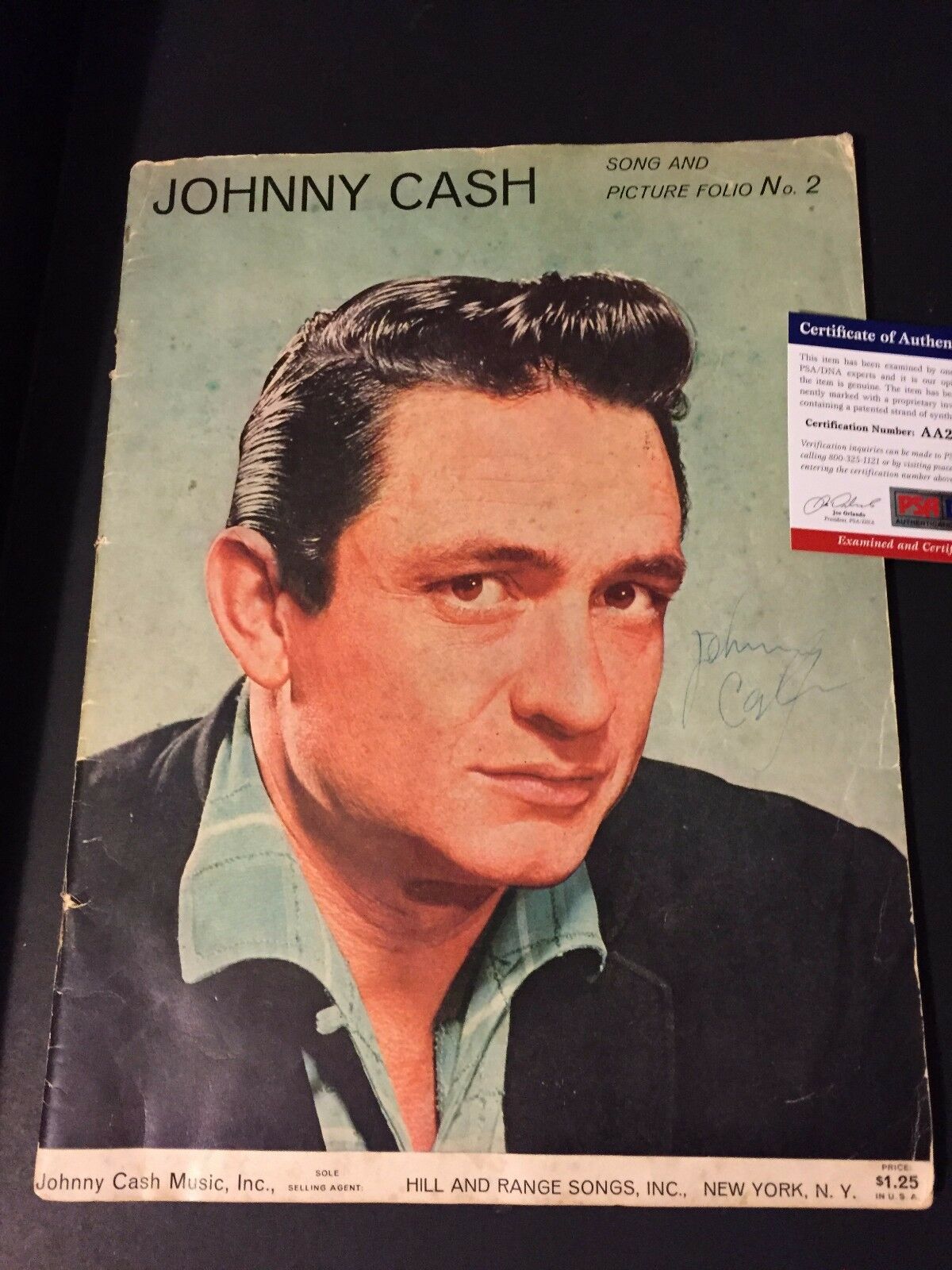 Johnny Cash 1960 Song and Picture Folio No. 2 Magazine Signed Auto PSA/DNA COA