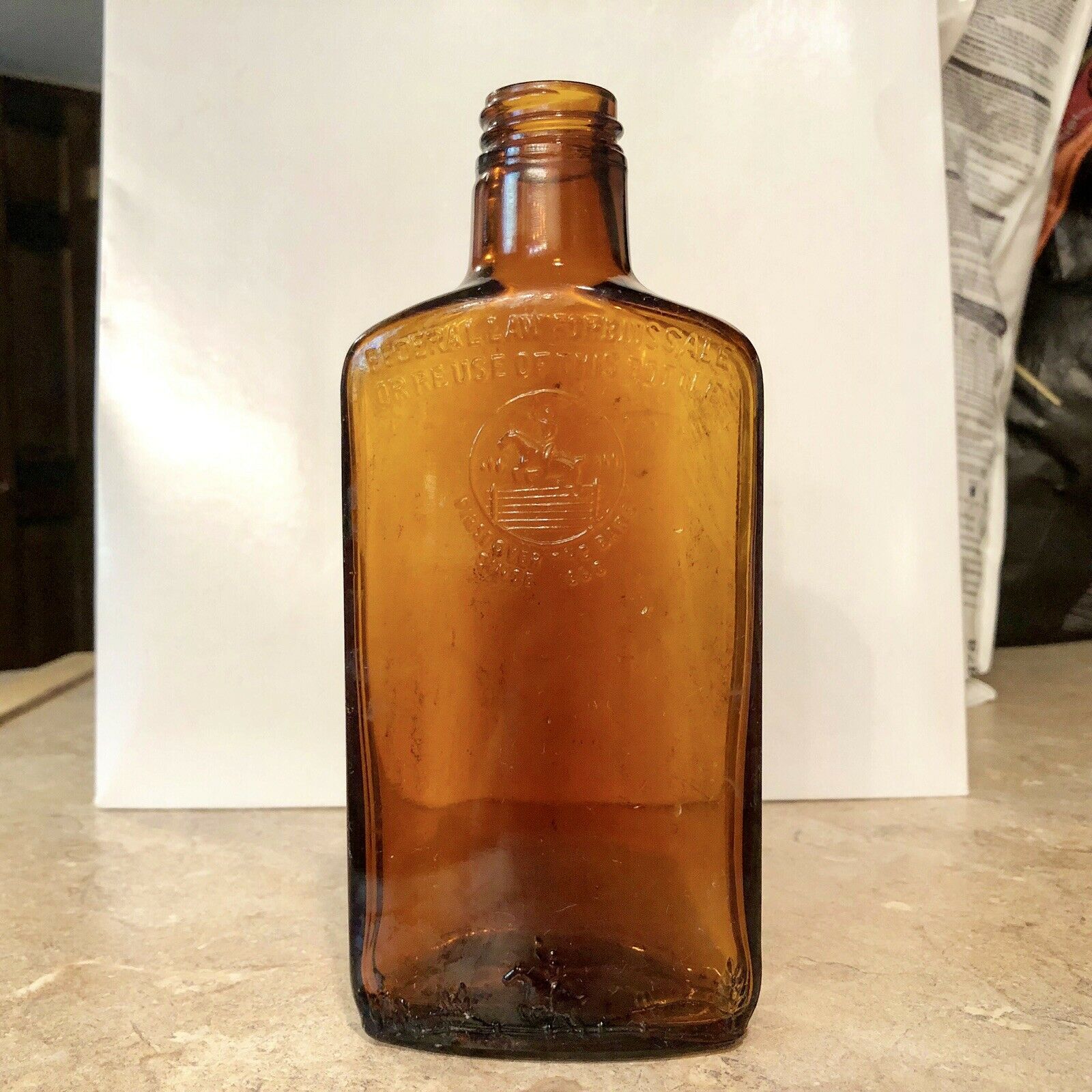 Nice Embossed Hunter Whiskey Bottle First Over The Bars Since 1860 Horses Amber