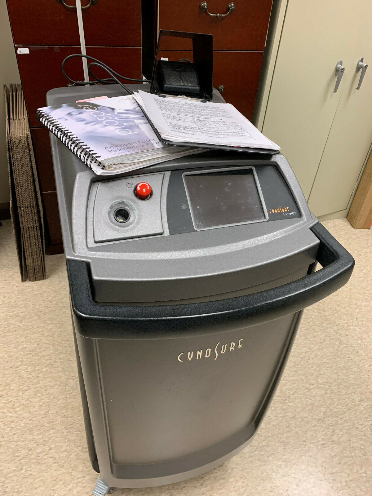 Cynosure Cynergy Multiplex Pdl And Nd-yag Laser - Used