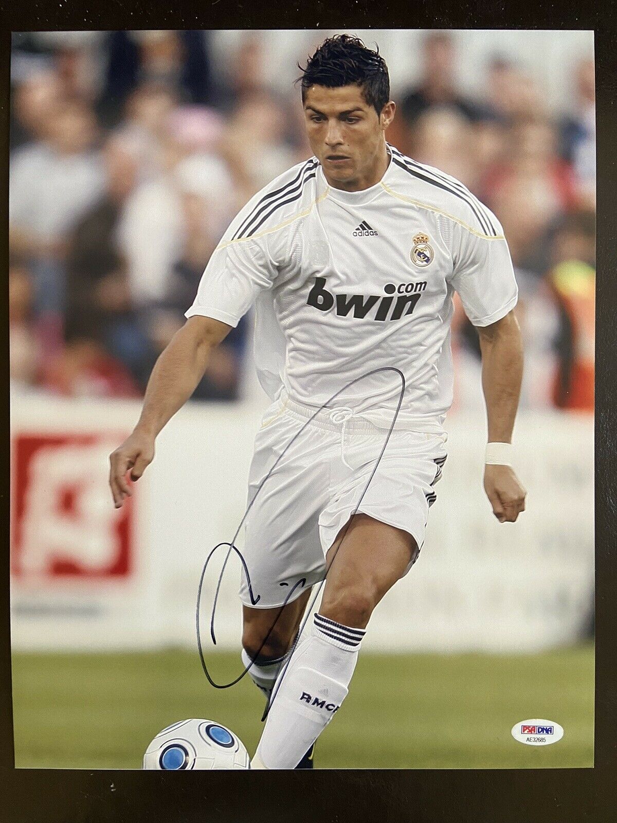 Cristiano Ronaldo Real Madrid Signed 11x14 Photo Psa/dna Autograph