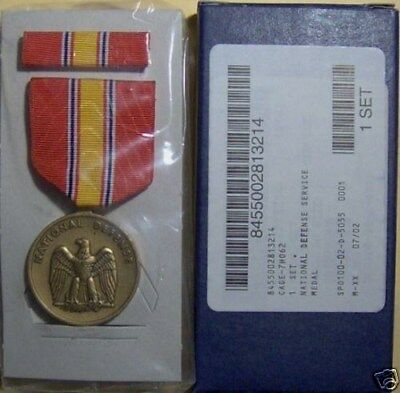 National Defense Gi Issue Military Medal Set In Box
