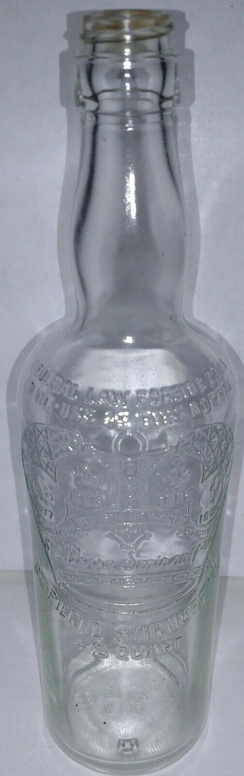 STE PIERRE SMIRNOFF 1818 4/5 Quart vodka liquor clear bottle with cap (empty)